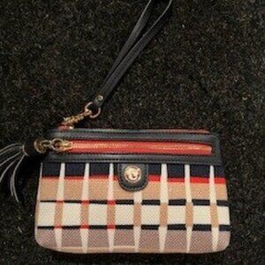 Sparta wristlet